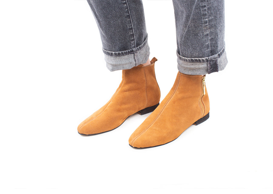Classic ankle boot - tan suede leather