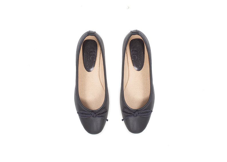 Ballet flat - black leather with rope bow