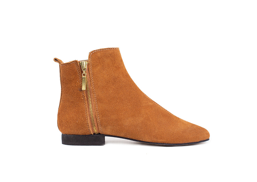 Classic ankle boot - tan suede leather