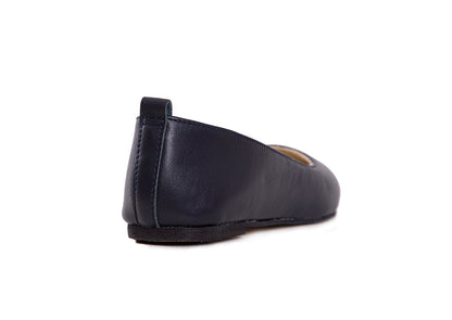 Pointed Flat - navy leather